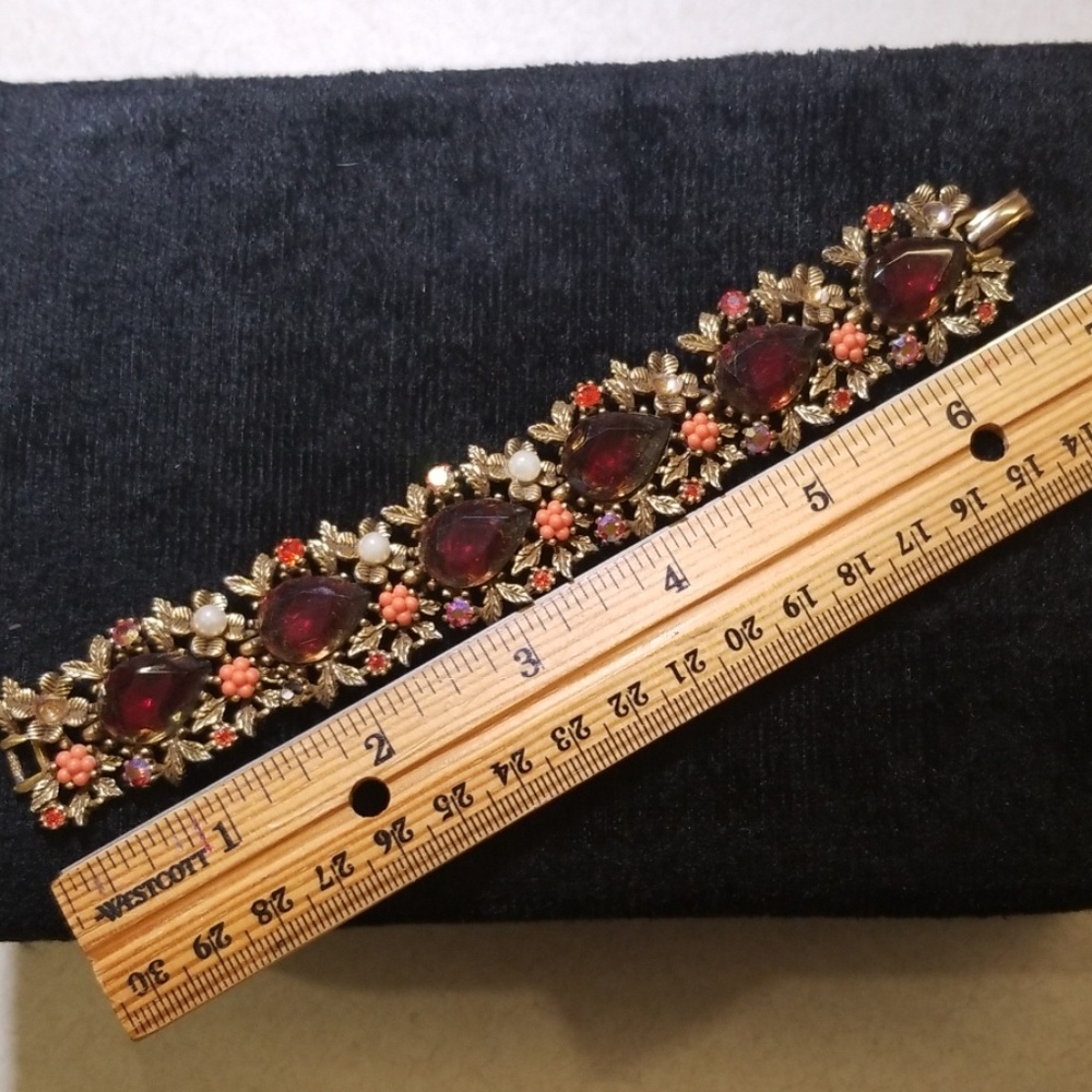 2 Vintage Bracelets - Picture 3 of 8